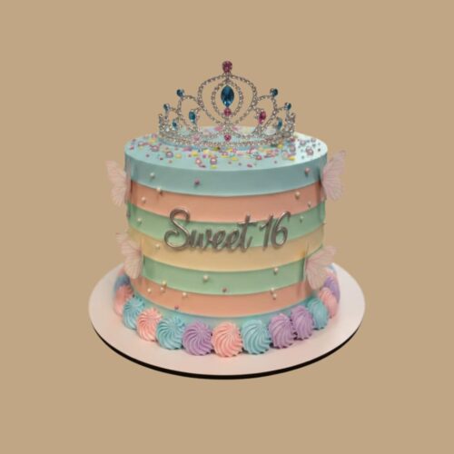 Sweet 16 Geburtstagstorte mit Krone
